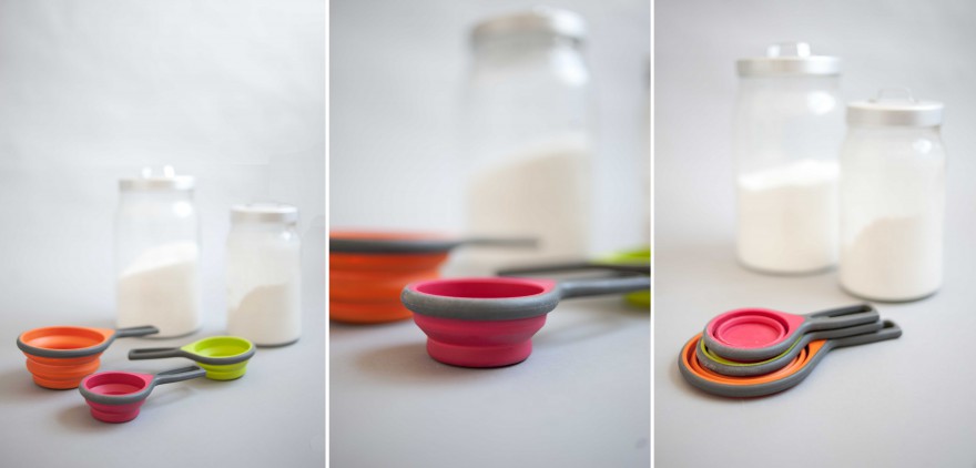 collapsable measuring cups